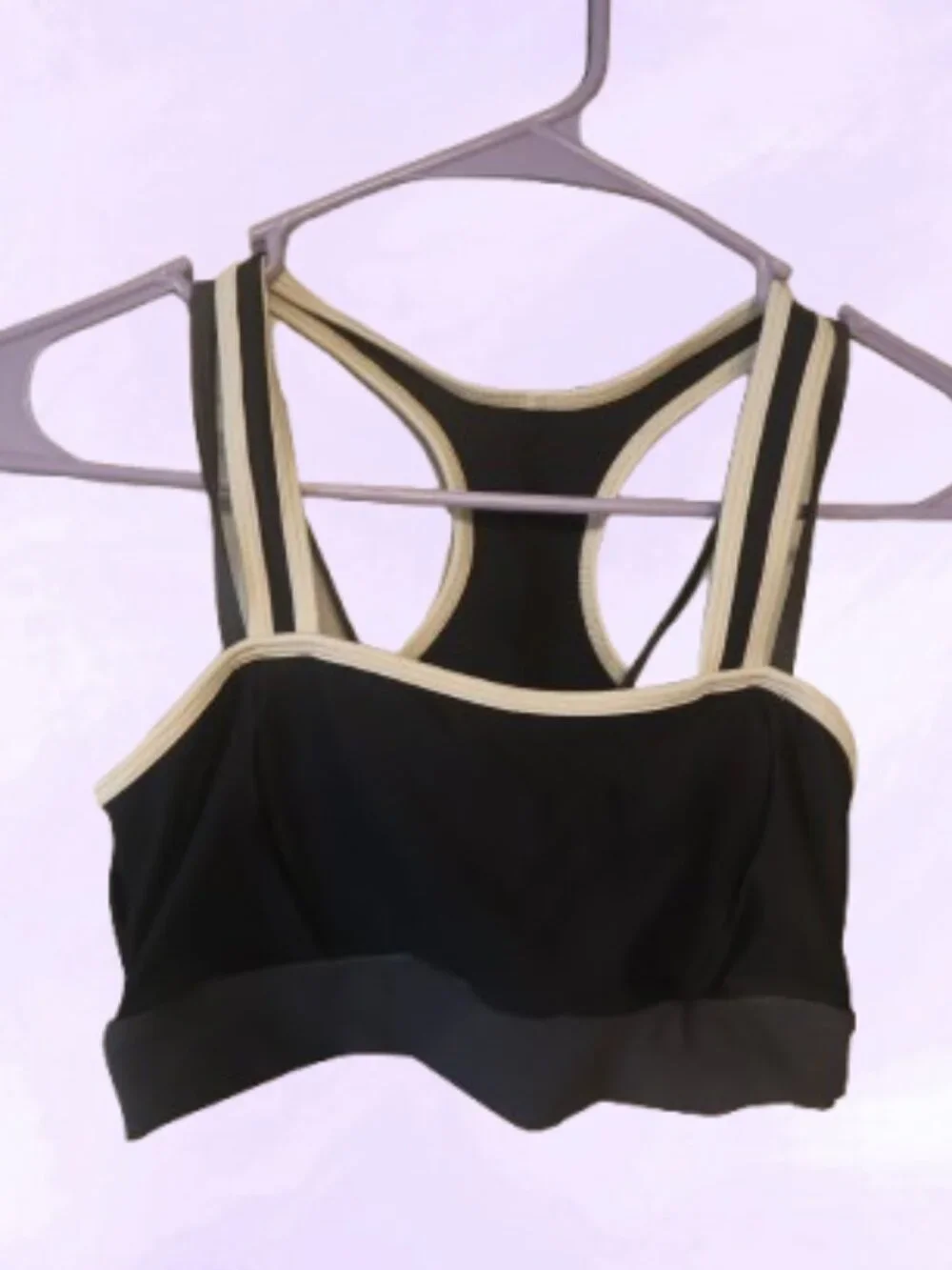 Bundle of 5 of xs's sports bras in burgundy, gray and blue. Sporty exercise work